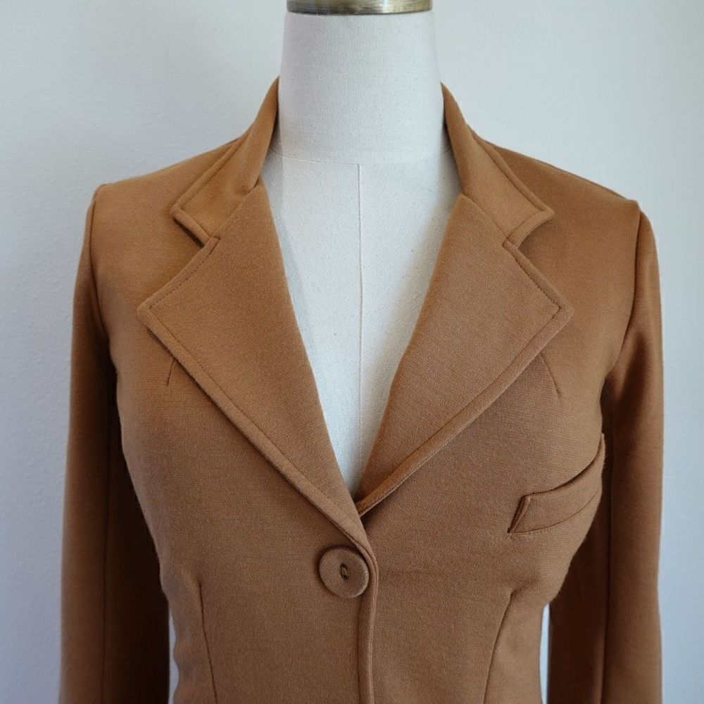 Suzie Kondi Three Button Blazer Camel Size XS NWT - Picture 2 of 13